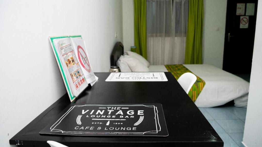 Hotel Djigui Abidjan Bagian luar foto
