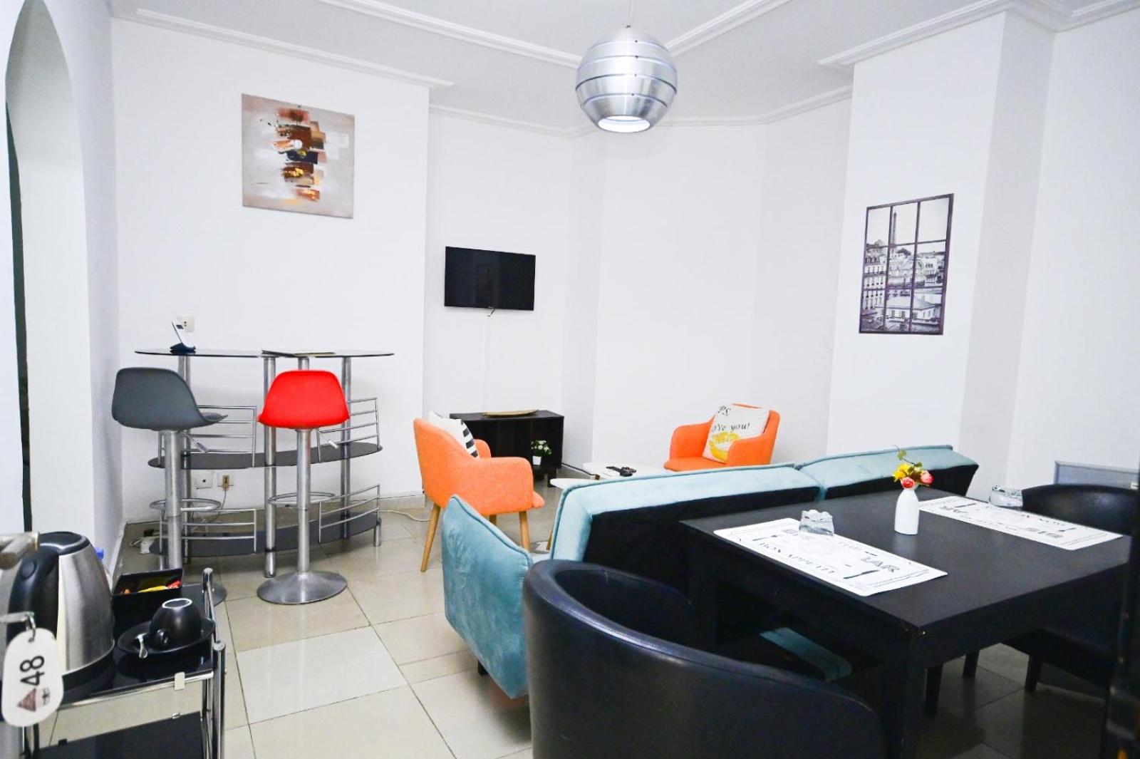 Hotel Djigui Abidjan Bagian luar foto