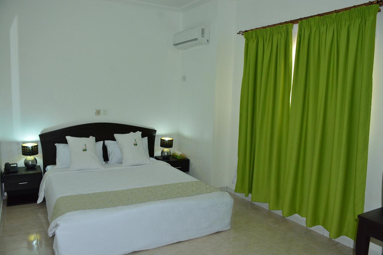 Hotel Djigui Abidjan Bagian luar foto